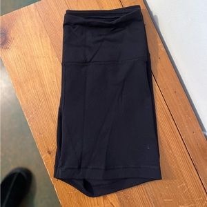 90 degree black biker shorts
